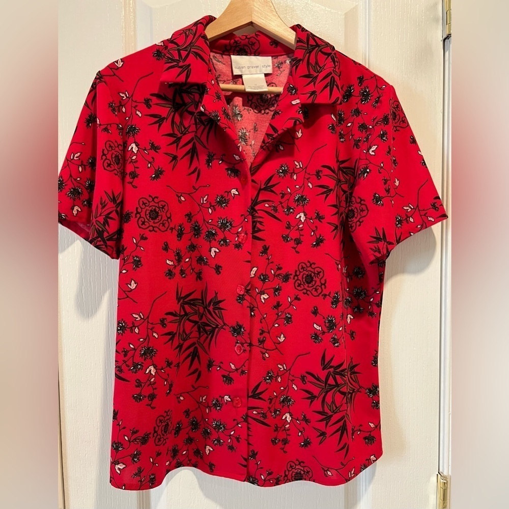 Susan Graver Style red button down shirt size medium
